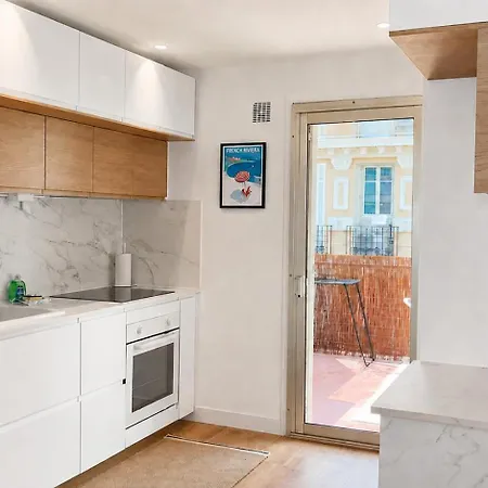 בית נופש 2br Sea View 1 Min From Monaco בוסוליי